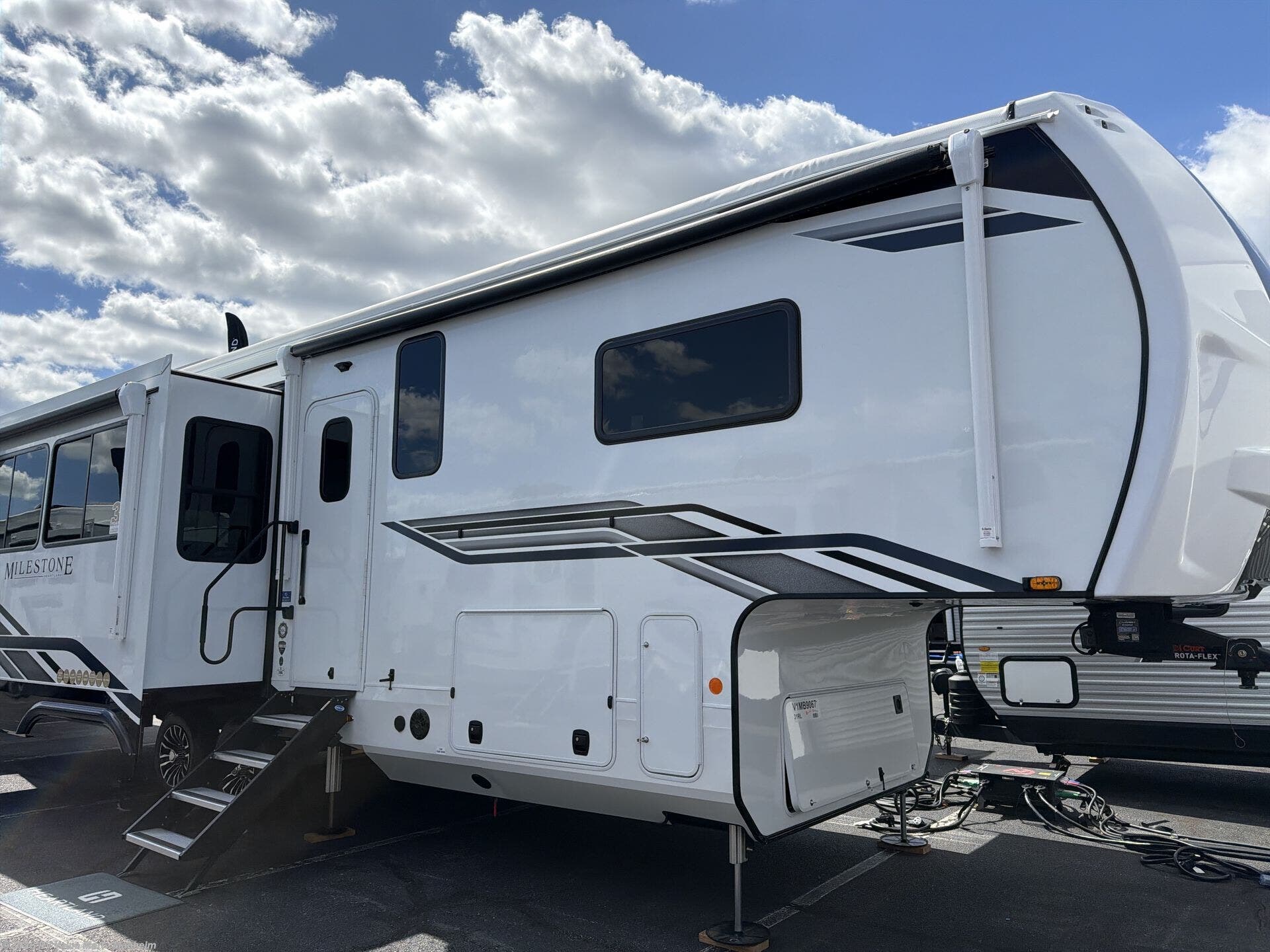 New 2027 Heartland Milestone 31RL available in Manheim, Pennsylvania