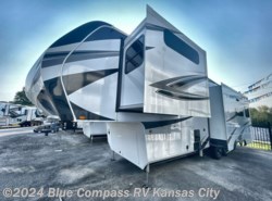 New 2024 Grand Design Solitude 310GK available in Grain Valley, Missouri