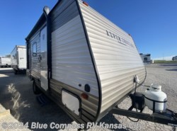 Used 2021 Dutchmen Aspen Trail 17bh available in Grain Valley, Missouri