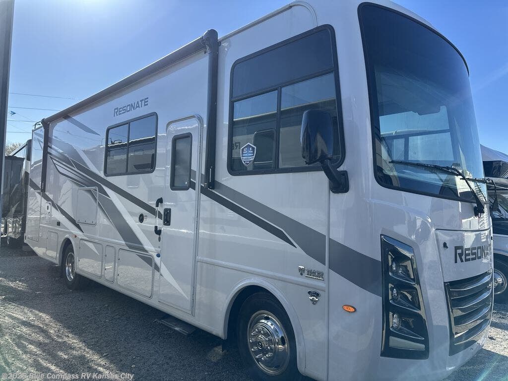 New 2025 Thor Motor Coach Resonate 29D available in Grain Valley, Missouri