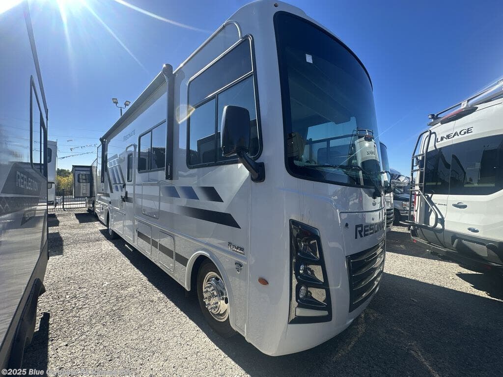 New 2025 Thor Motor Coach Resonate 32B available in Grain Valley, Missouri