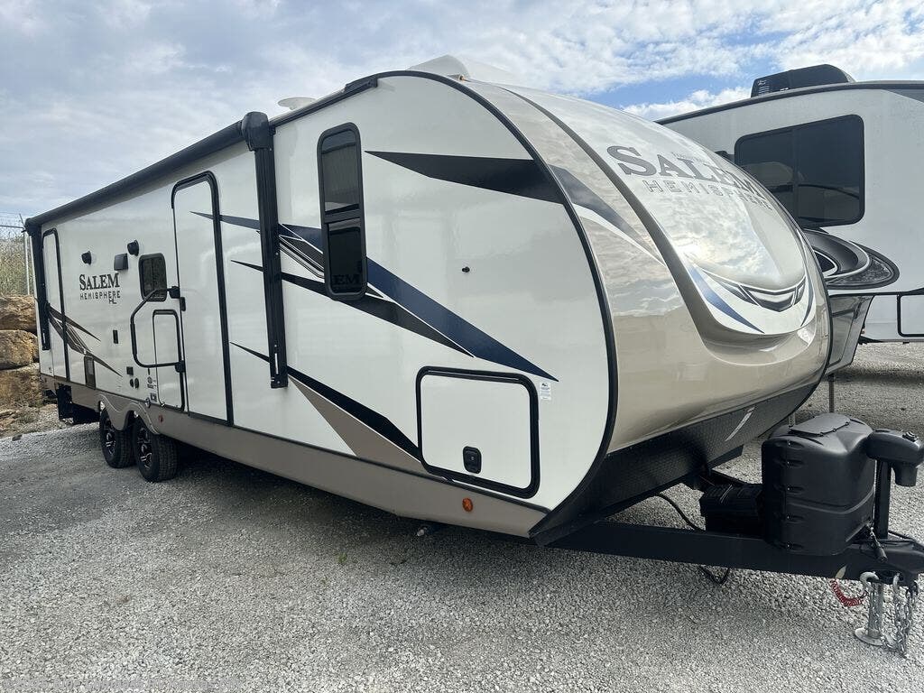 Used 2022 Forest River Salem 26BHL available in Grain Valley, Missouri