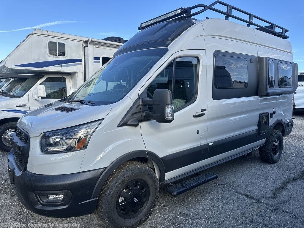 New 2026 Grand Design Lineage VTT1 available in Grain Valley, Missouri