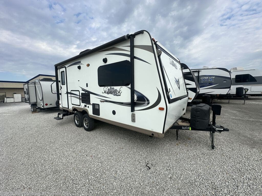 Used 2017 Forest River Shamrock 21DK available in Grain Valley, Missouri