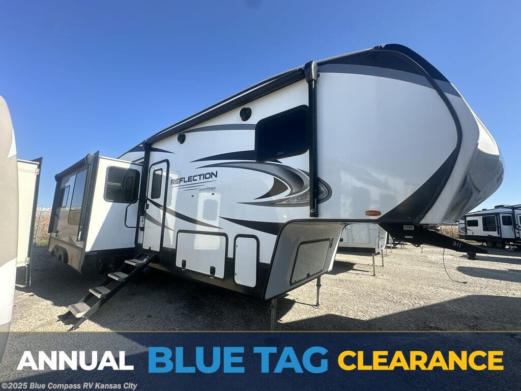 Used 2022 Grand Design Reflection 311BHS available in Grain Valley, Missouri