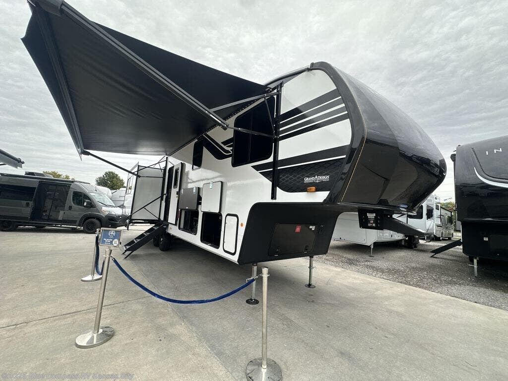 New 2026 Grand Design Reflection 324MBS available in Grain Valley, Missouri