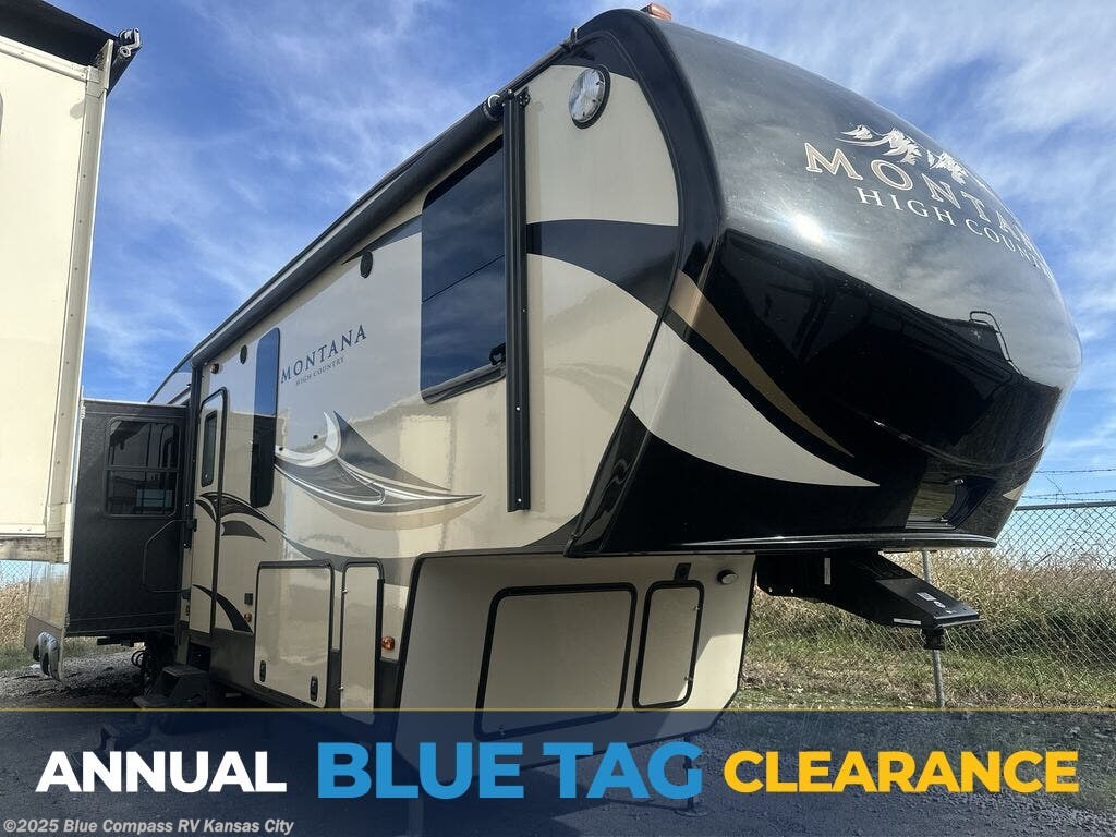 Used 2017 Keystone Montana 353RL available in Grain Valley, Missouri
