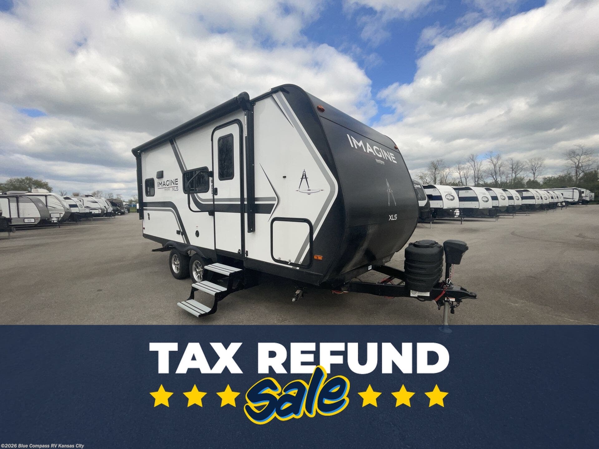 New 2025 Grand Design Imagine XLS 17MKE available in Grain Valley, Missouri