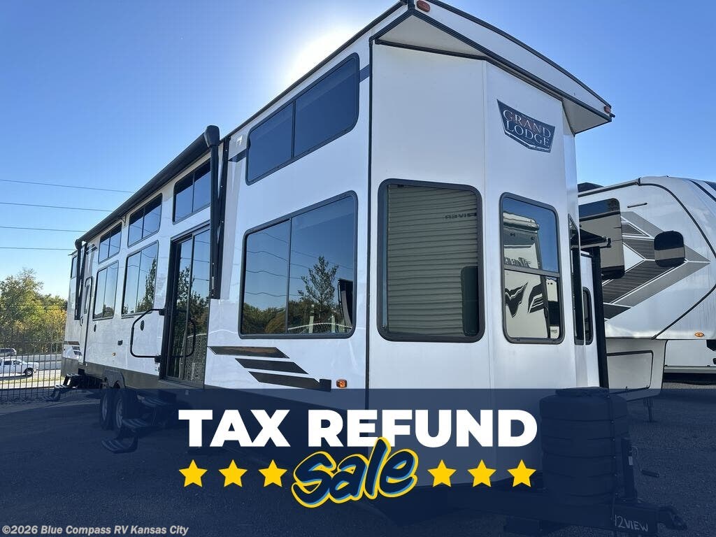 Used 2024 Forest River Wildwood Grand Lodge 42VIEW available in Grain Valley, Missouri