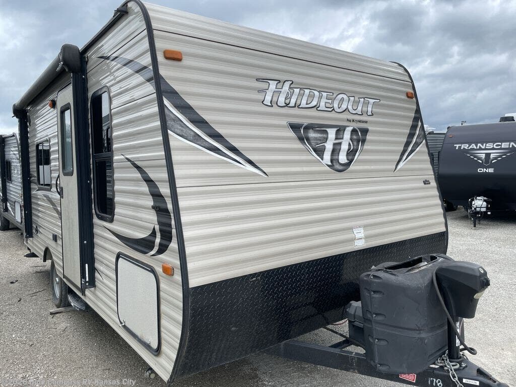 Used 2017 Keystone Hideout 178LHS available in Grain Valley, Missouri