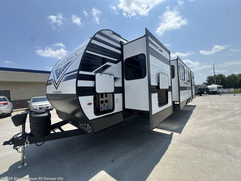 New 2027 Grand Design Transcend Xplor 335BHT available in Grain Valley, Missouri