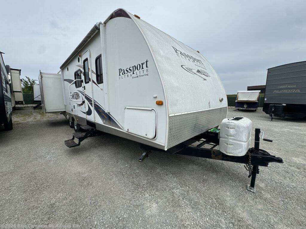 Used 2011 Keystone Passport 3050BH available in Grain Valley, Missouri