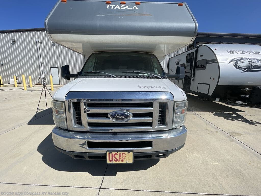 Used 2010  Itasca Impulse 31C by Itasca from Blue Compass RV Kansas City in Grain Valley, MO