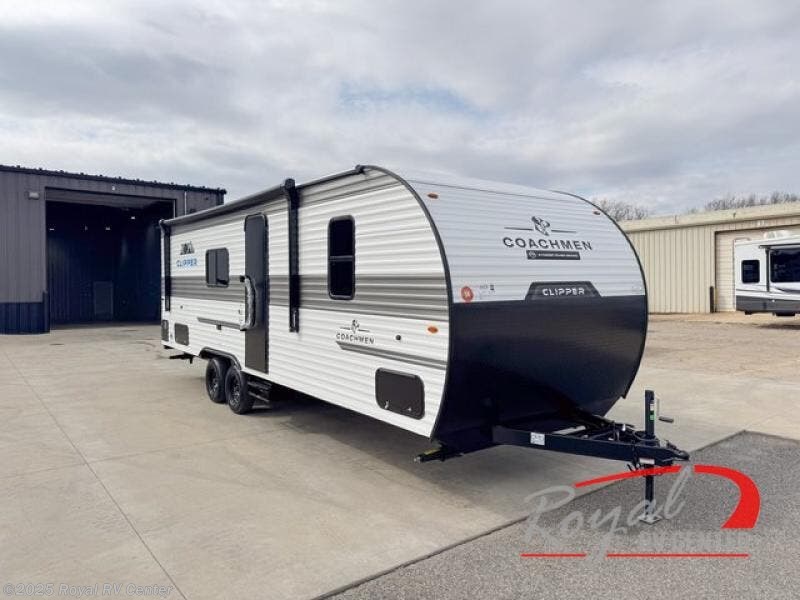 New 2025 Coachmen Clipper 5K Series 26BH available in Middlebury, Indiana