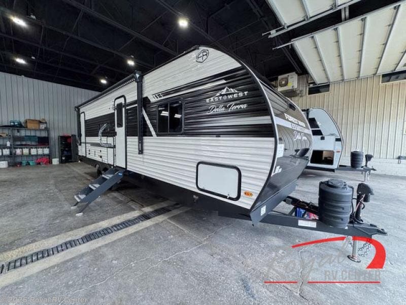 New 2027 East to West Della Terra 275BH available in Middlebury, Indiana