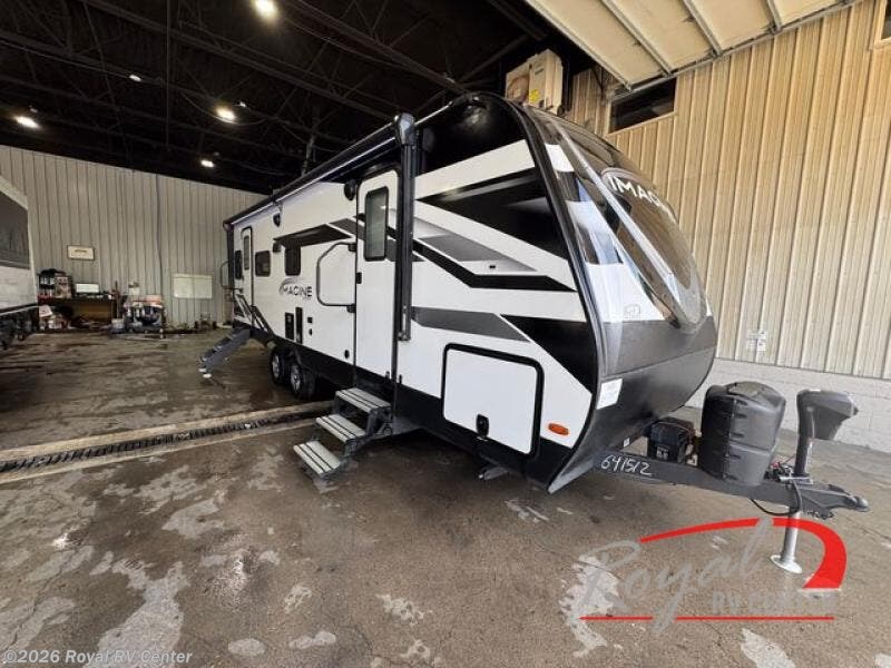 Used 2022  Grand Design Imagine 2500RL by Grand Design from Royal RV Center in Middlebury, IN