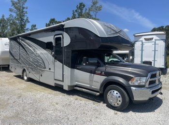 Used 2018 Dynamax Corp Isata 5 Series 36DSD available in Myrtle Beach, South Carolina