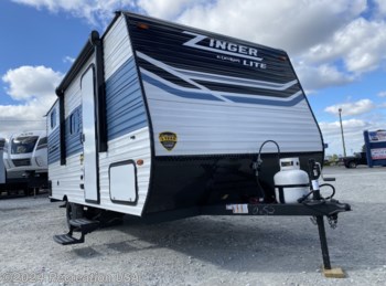 New 2024 CrossRoads Zinger Lite 18QB quad bunks single axle travel trailer available in Longs - North Myrtle Beach, South Carolina