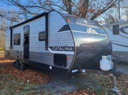 New 2025 Coachmen Catalina Summit Series 8 261BH available in Madison, Ohio