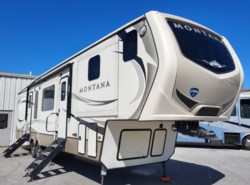 Used 2019 Keystone Montana 3820FK available in Madison, Ohio