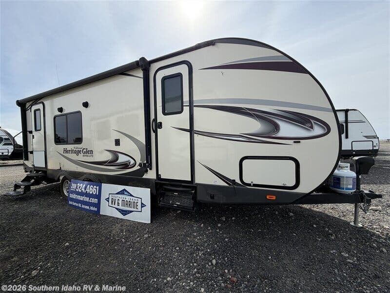 Used 2016 Forest River Wildwood Heritage Glen T2 available in Jerome, Idaho
