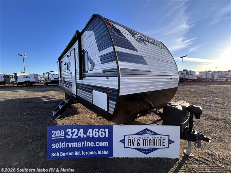 Used 2022 CrossRoads Zinger 270BH available in Jerome, Idaho