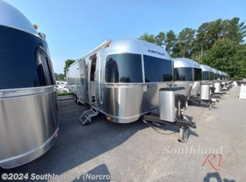 New 2023 Airstream Flying Cloud 30RB Twin available in Norcross, Georgia