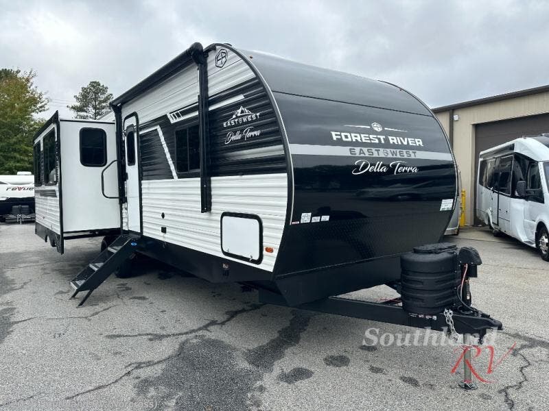 New 2026 East to West Della Terra 272RL available in Norcross, Georgia