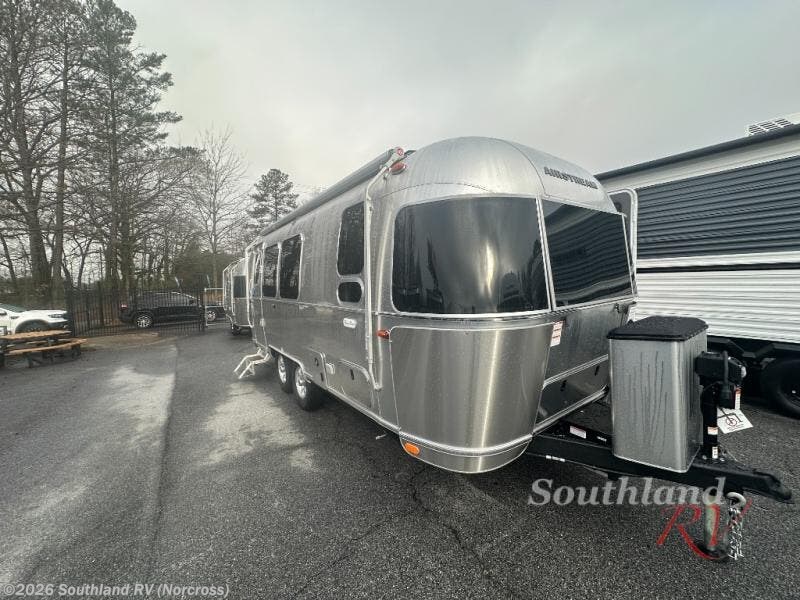 New 2026 Airstream Flying Cloud 23FB Twin available in Norcross, Georgia