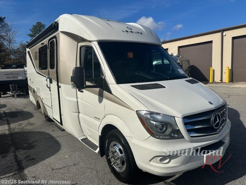Used 2015 Leisure Travel Unity U24MB available in Norcross, Georgia