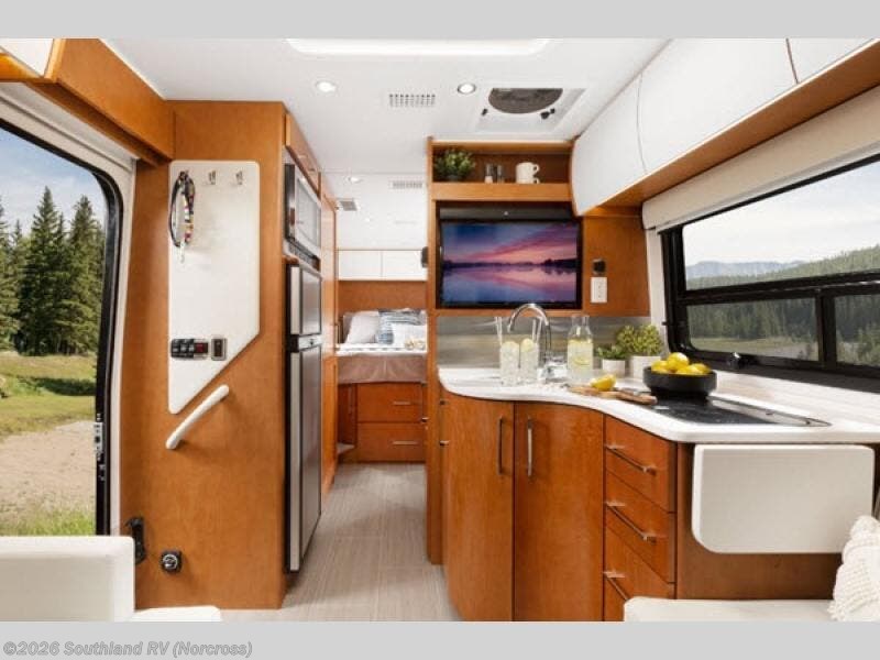 Used 2020 Leisure Travel Unity U24IB available in Norcross, Georgia