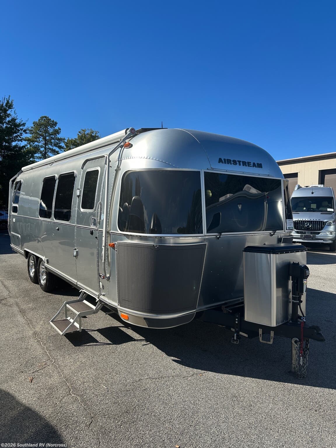 Used 2023 Airstream Flying Cloud 28RB Twin available in Norcross, Georgia