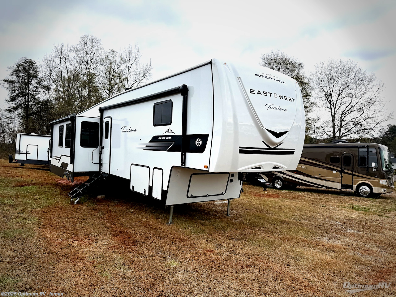 New 2026 East to West Tandara 388LR available in Inman, South Carolina