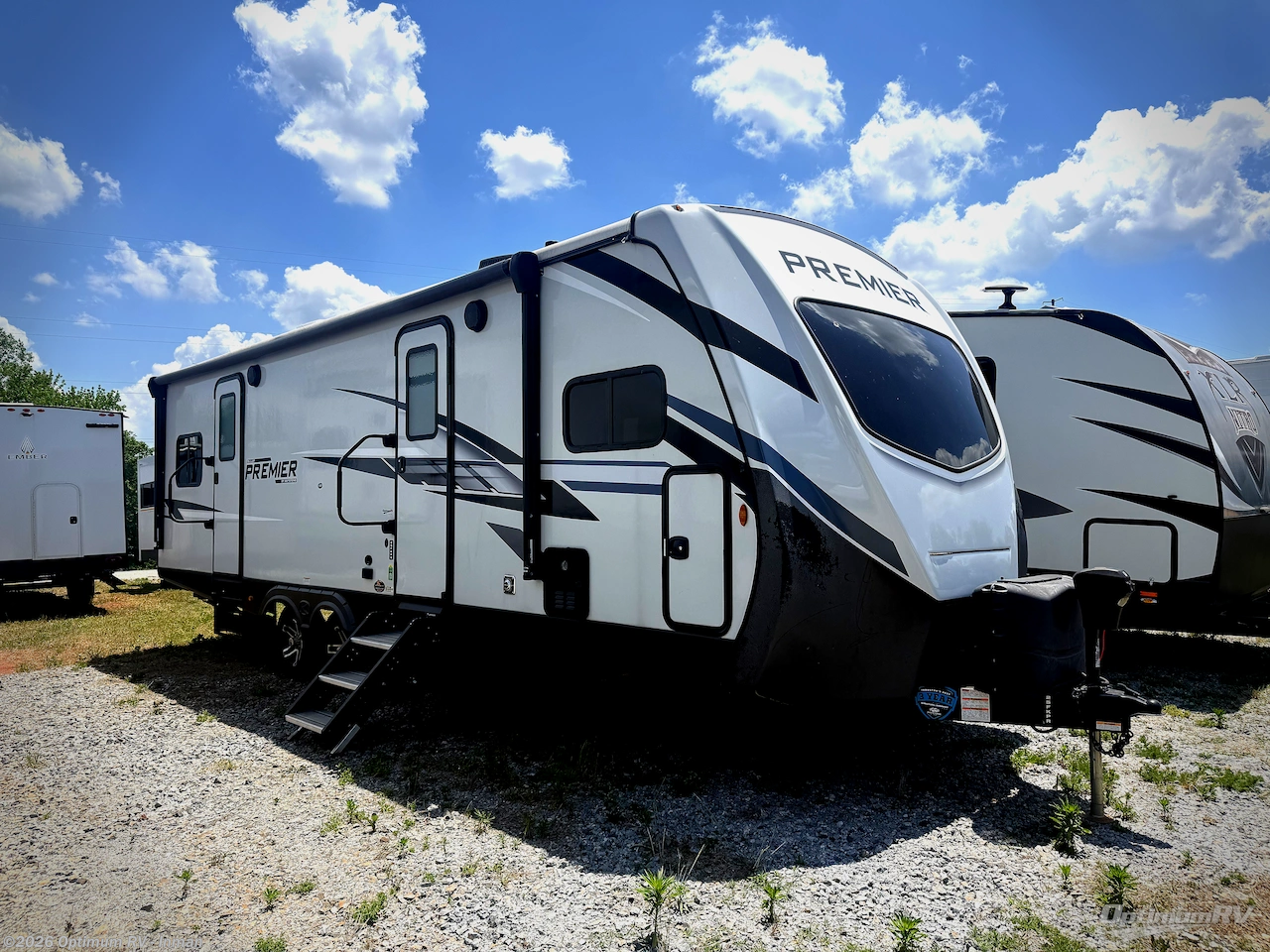 Used 2023 Keystone Premier Ultra Lite 25FKPR available in Inman, South Carolina