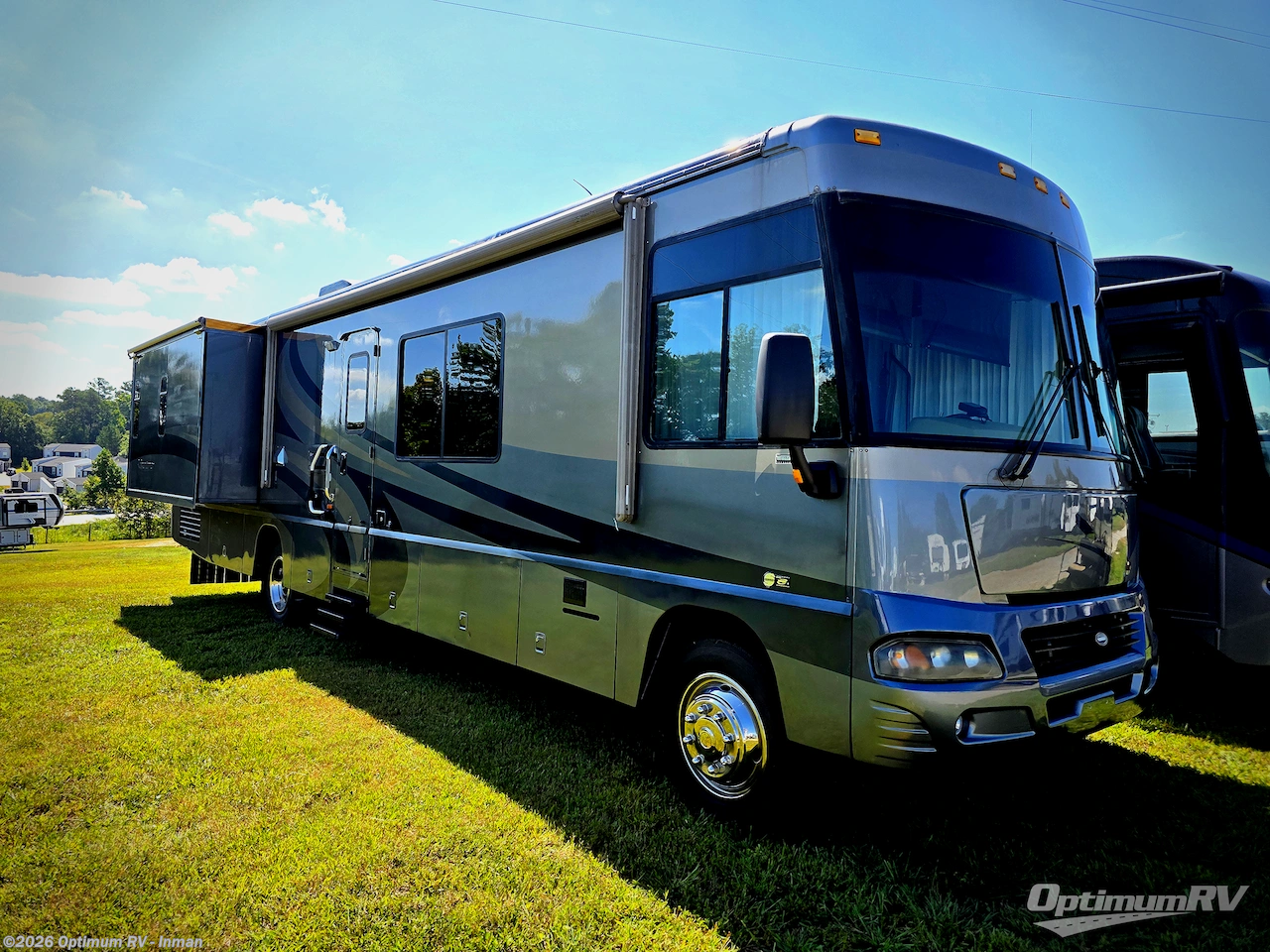 Used 2005  Winnebago Adventurer 38R by Winnebago from Optimum RV - Inman in Inman, SC