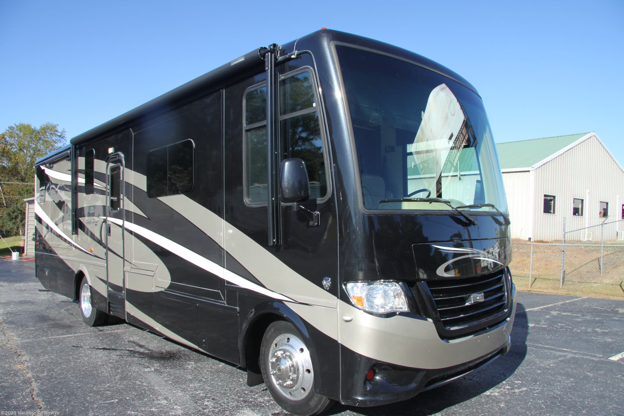 Used 2016 Newmar Bay Star Bath and Half available in Pendleton, South Carolina