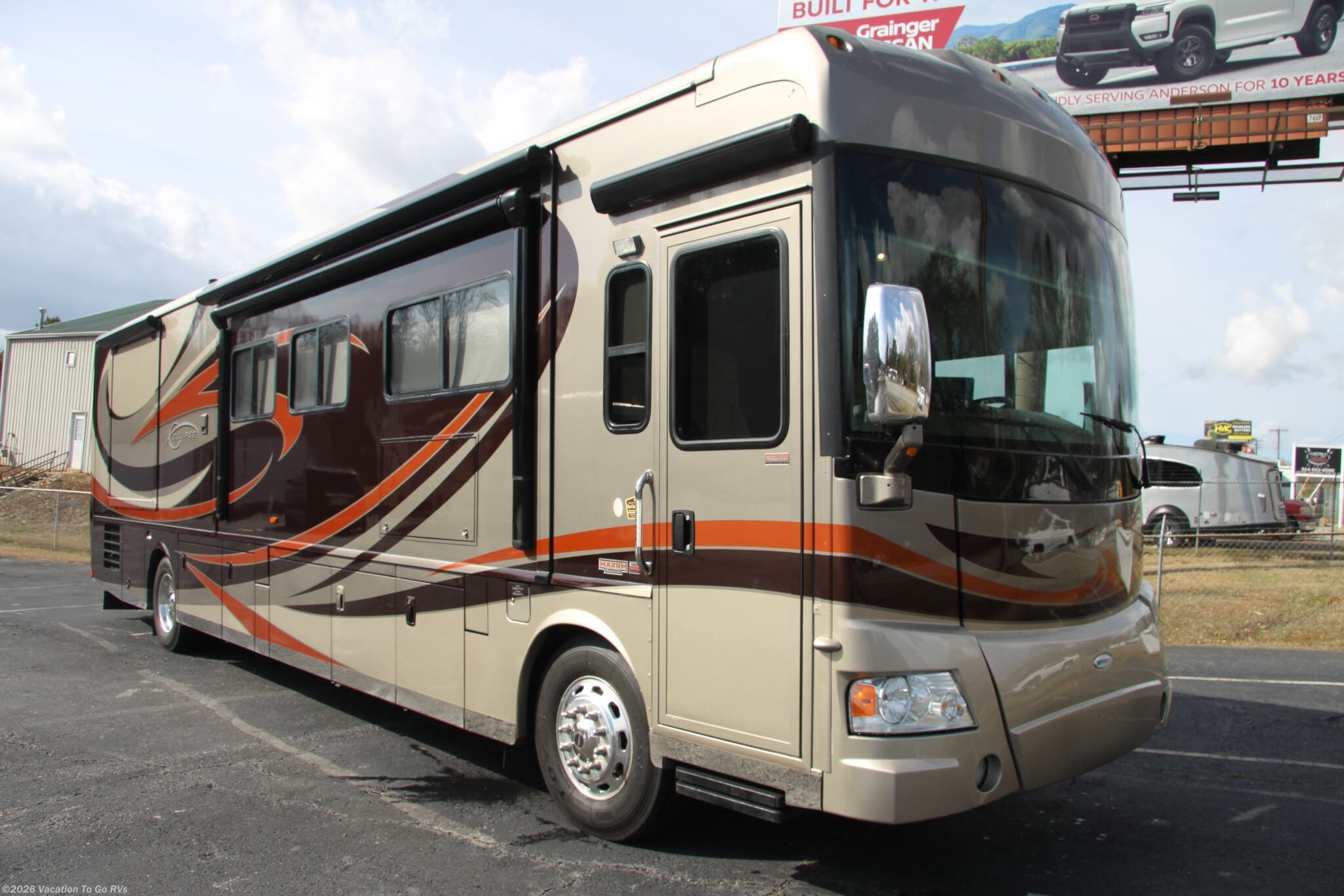 Used 2010 Winnebago Ellipse 40bd available in Pendleton, South Carolina
