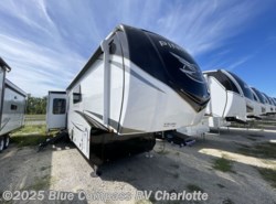 New 2025 Jayco Pinnacle 36FBTS available in Concord, North Carolina