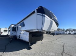 New 2025 Jayco Pinnacle 38FBRK available in Concord, North Carolina