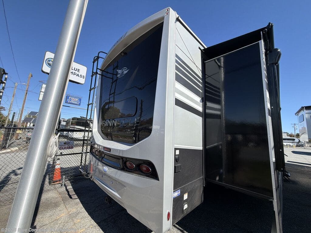 Used 2026 Jayco Pinnacle 38FBRK available in Concord, North Carolina