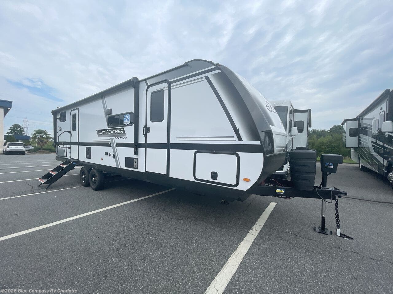 New 2027 Jayco Jay Feather 27BH available in Concord, North Carolina