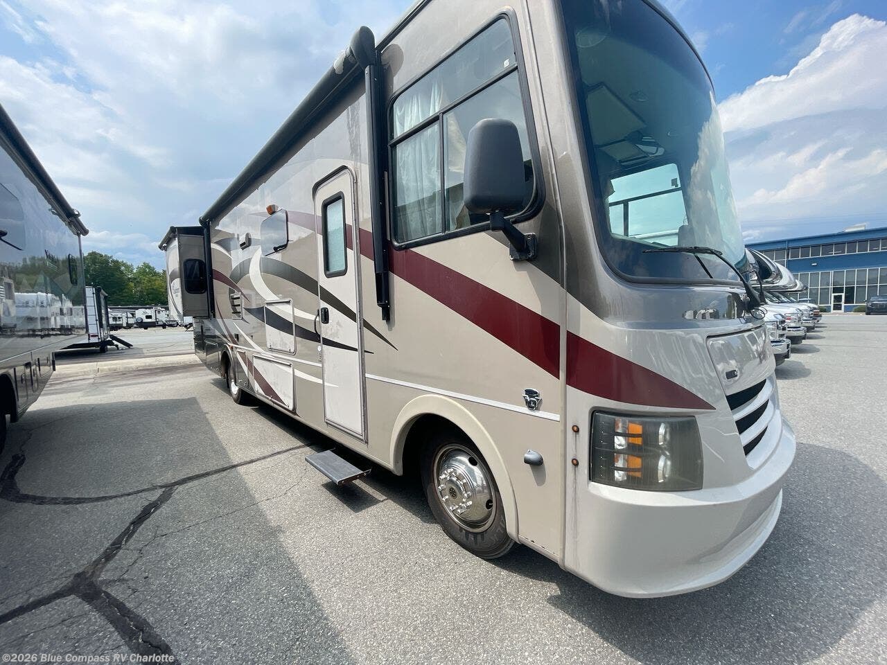 Used 2015 Coachmen Pursuit 31 BDP available in Concord, North Carolina