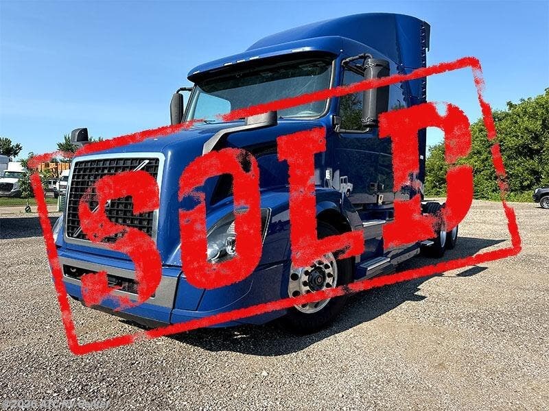New 2016 Volvo  VNL D-13 available in Cedar Rapids, Iowa