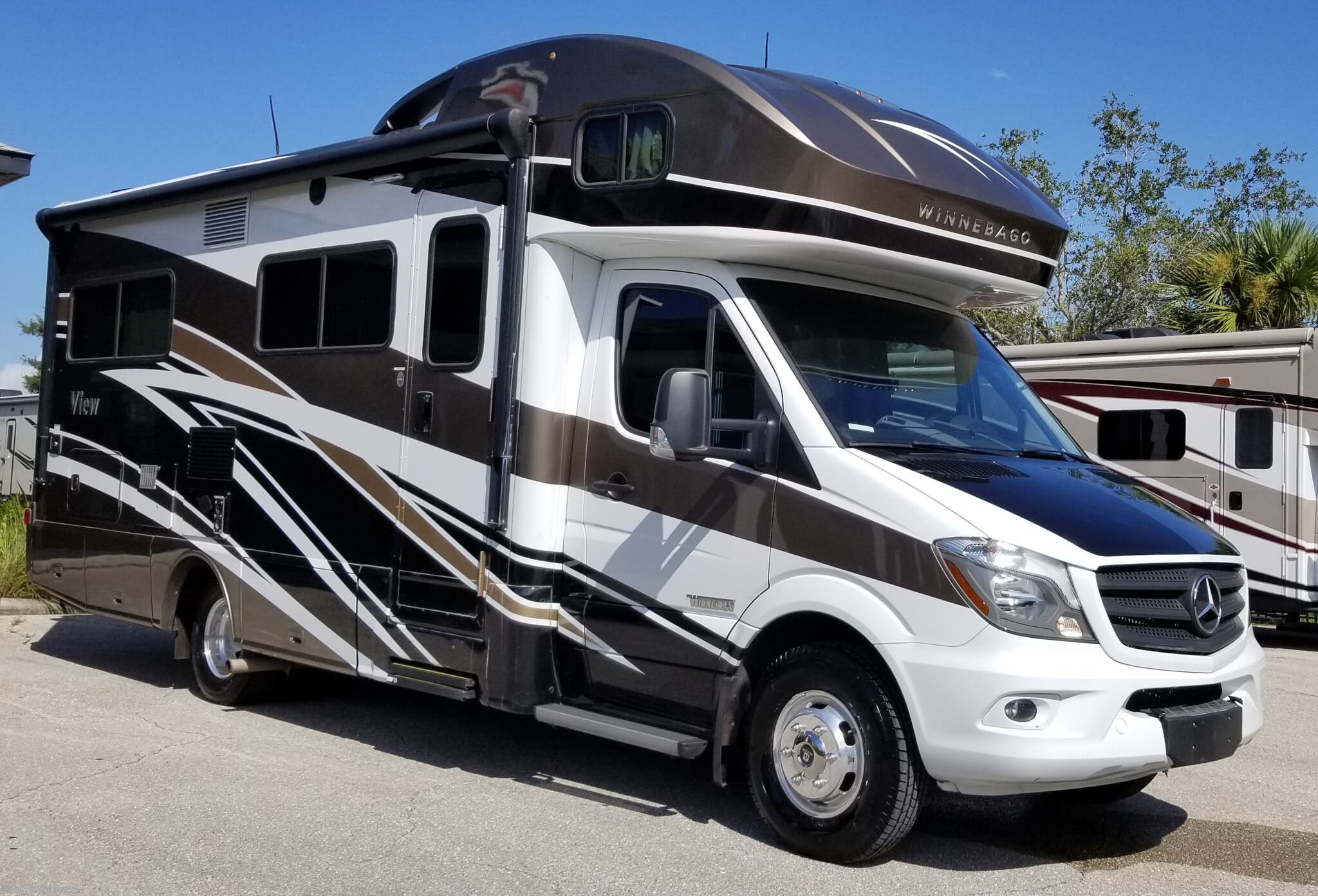 Used 2018 Winnebago View 24J available in Fort Myers, Florida