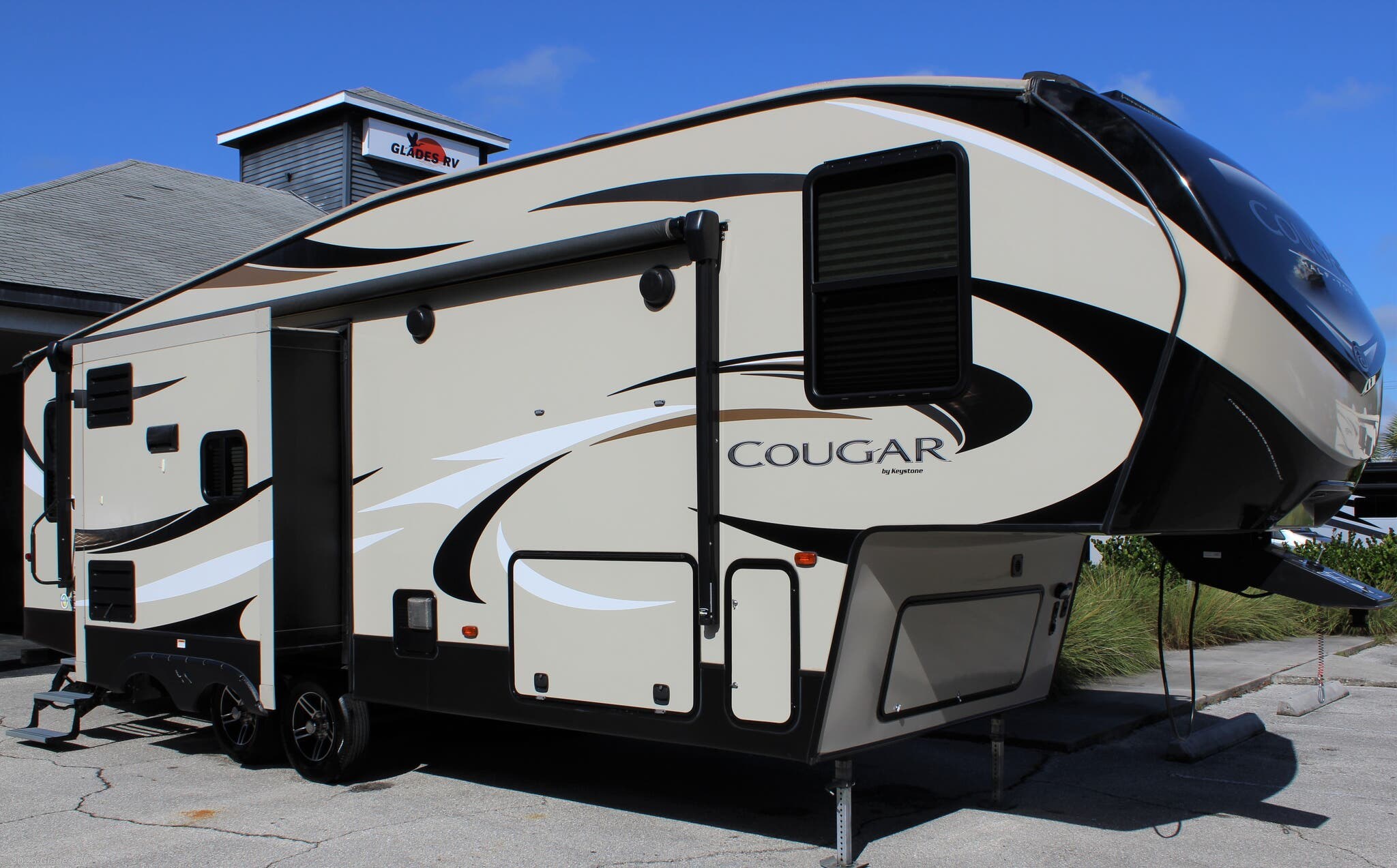 Used 2019 Keystone Cougar Half-Ton 27RLS available in Fort Myers, Florida