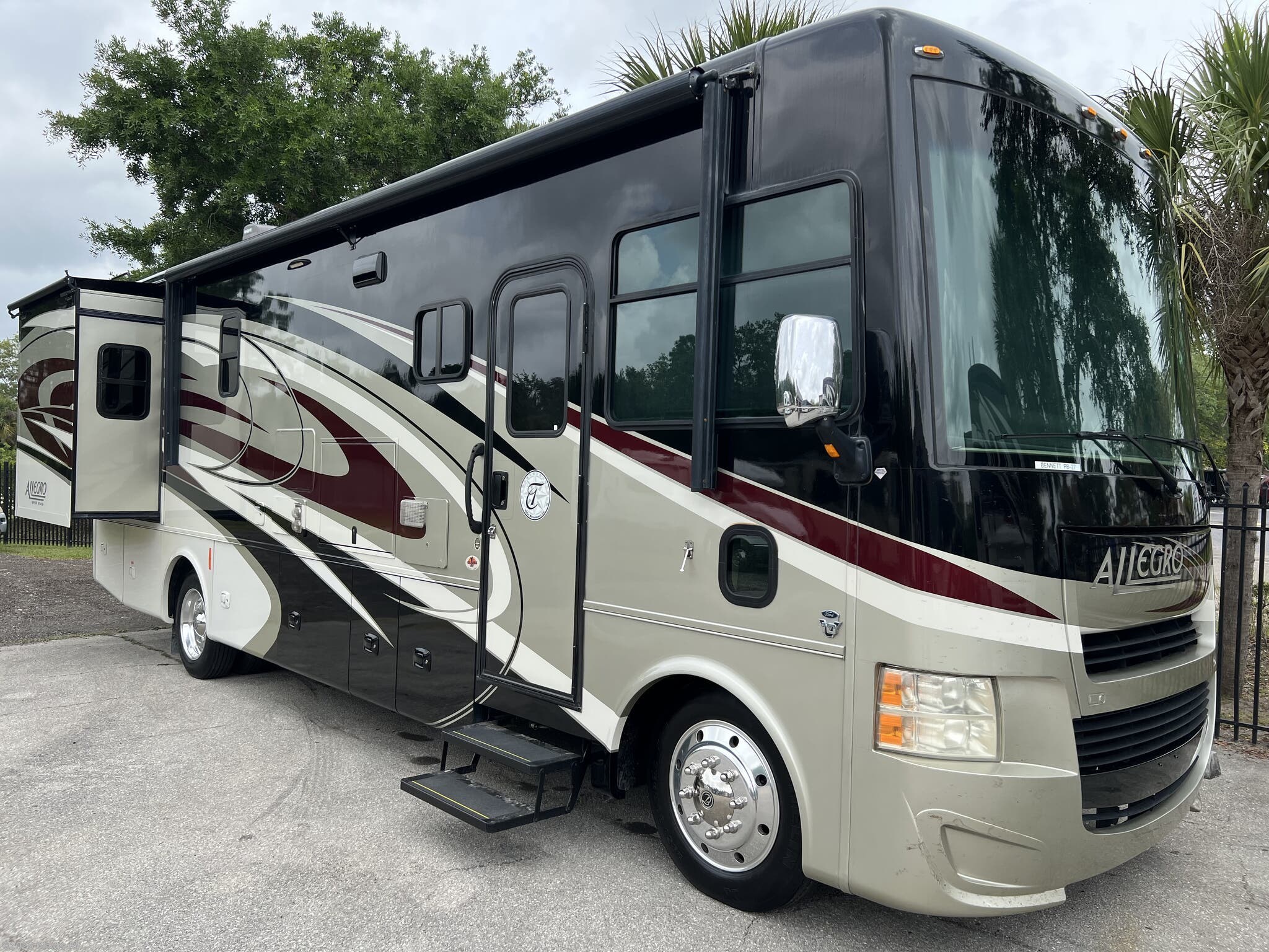 New 2015 Tiffin Allegro 31 SA available in Fort Myers, Florida