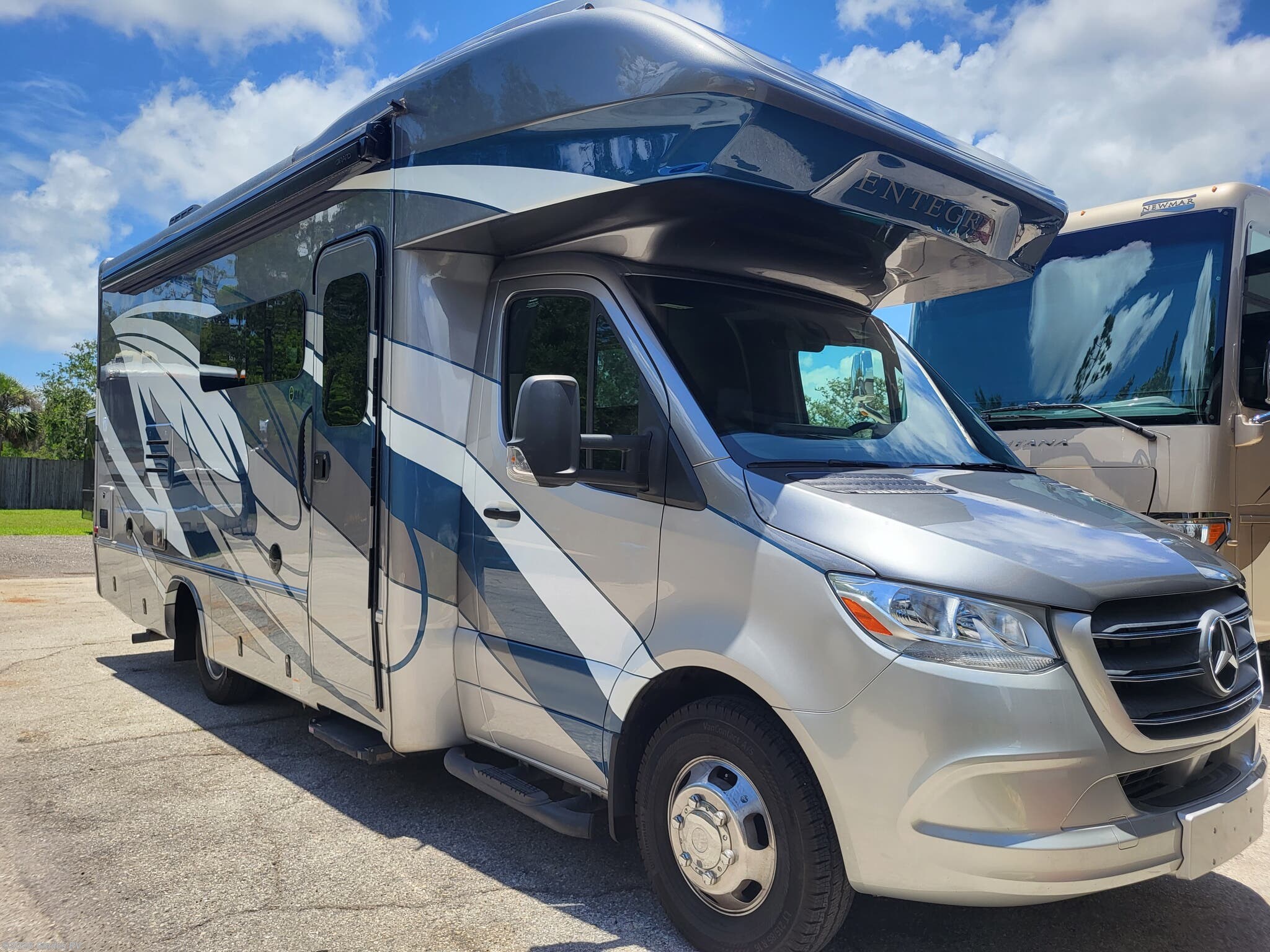 Used 2020  Entegra Coach Qwest 24R by Entegra Coach from Glades RV in Fort Myers, FL