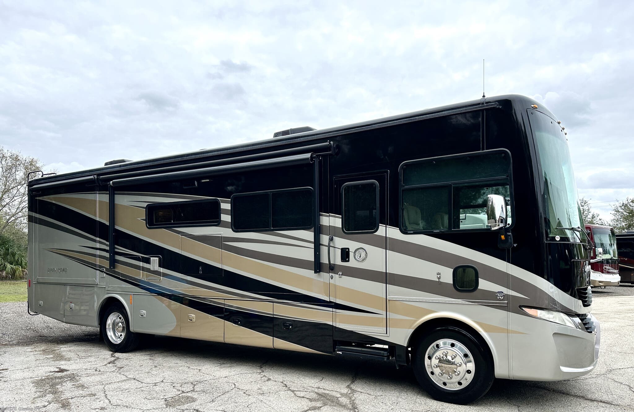 Used 2019  Tiffin Open Road Allegro 34 PA by Tiffin from Glades RV in Fort Myers, FL