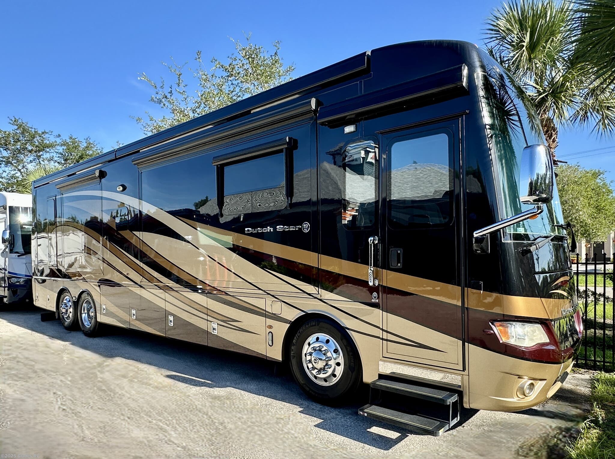 Used 2018 Newmar Dutch Star 4018 available in Fort Myers, Florida