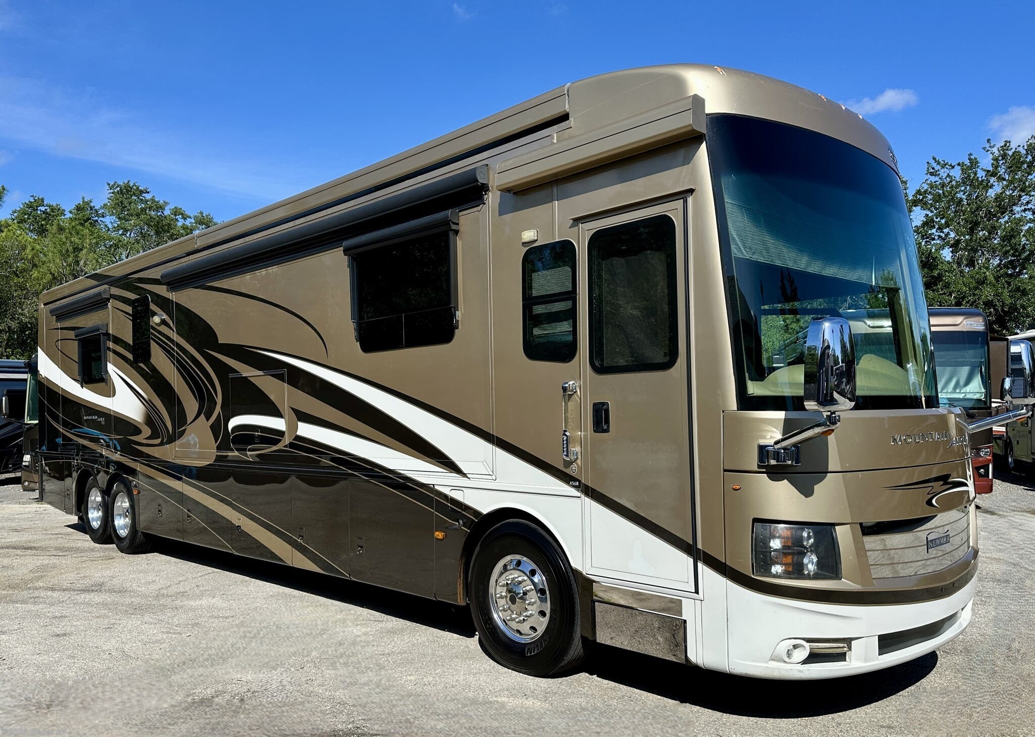 Used 2015 Newmar Mountain Aire 4568 available in Fort Myers, Florida